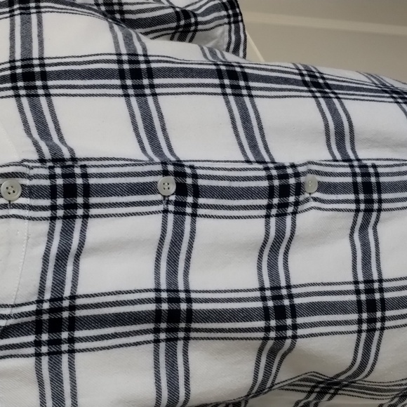 Madewell women's small button back blue/white plaid flannel feel material top - Picture 6 of 13